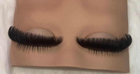 Bottom lashes